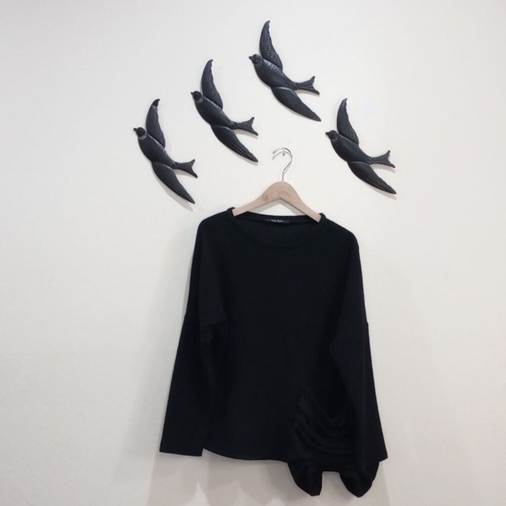 Nuovo Borgo Artsy Lagenlook Black Long Sleeve Wool Blend Sweater  Pocket M /L